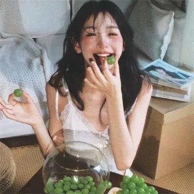蒂拉和兰妮劫火车